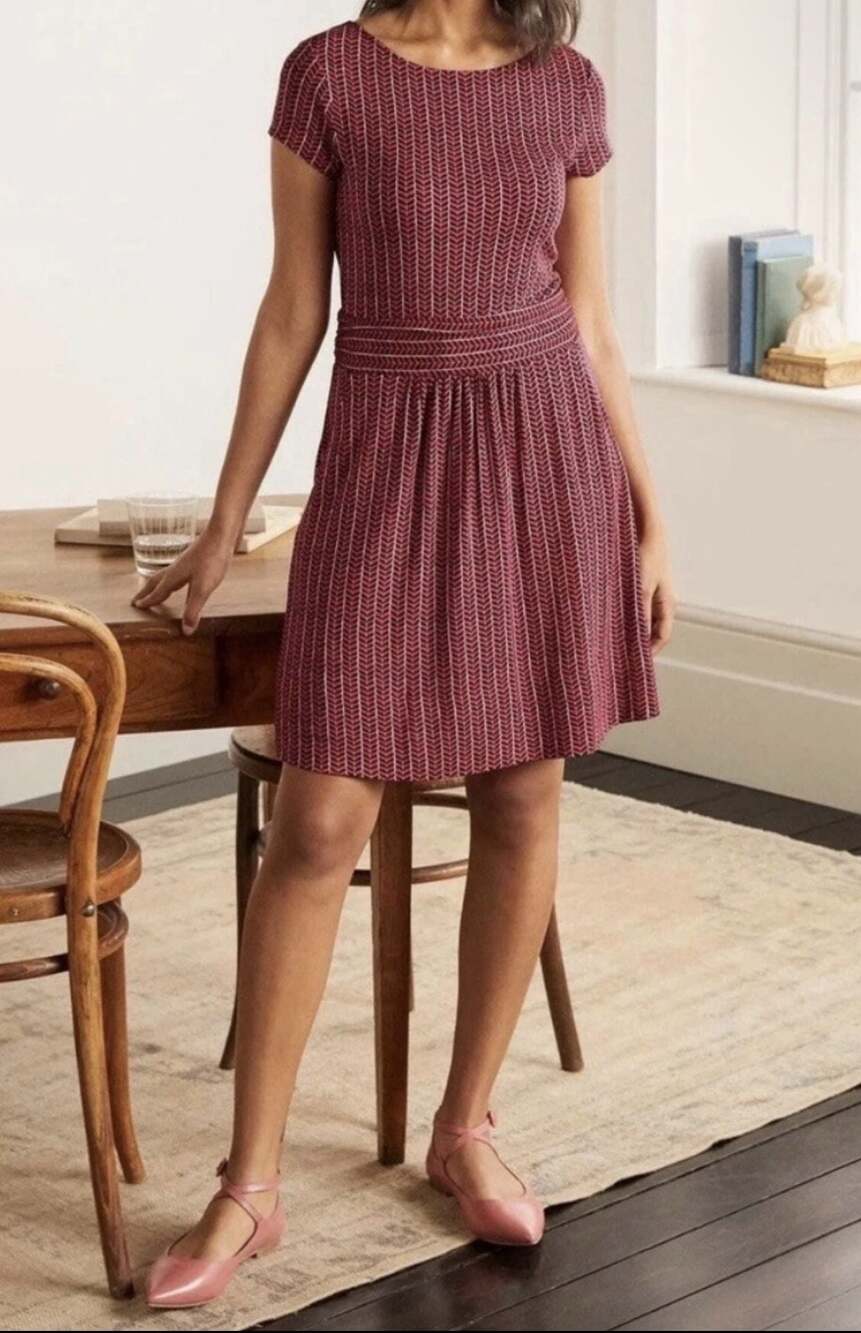 Boden Amelie Jersey Dress in Red Chevron Herringbone Print 6P